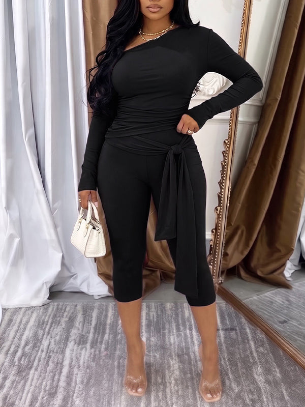Boat-Neck Ruched Top & Tie Capri Pants Set