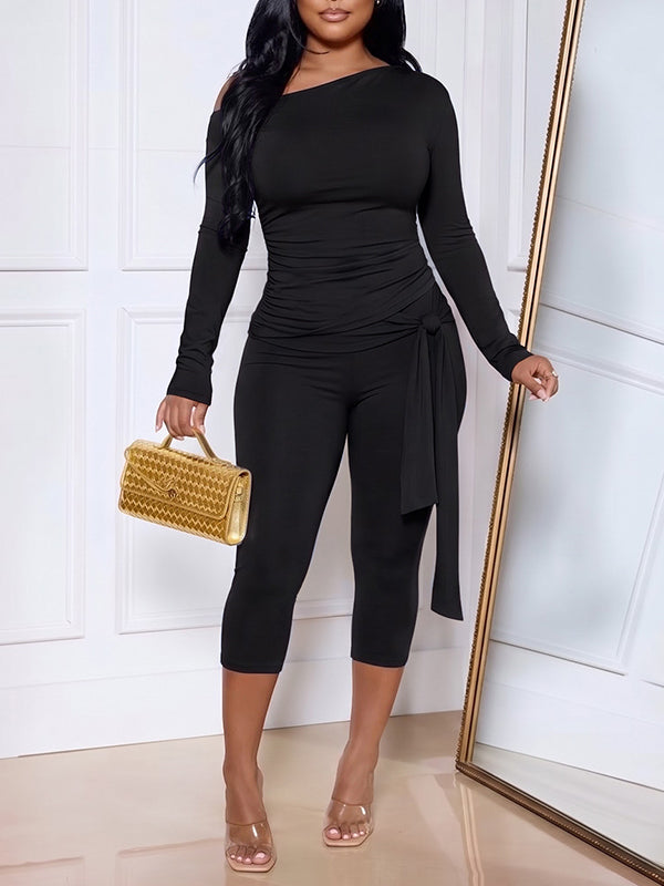 Boat-Neck Ruched Top & Tie Capri Pants Set