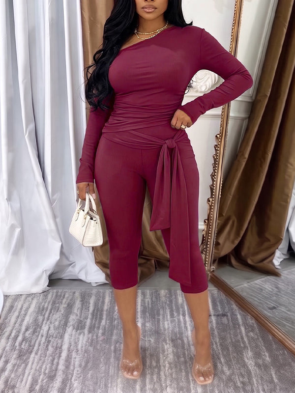 Boat-Neck Ruched Top & Tie Capri Pants Set