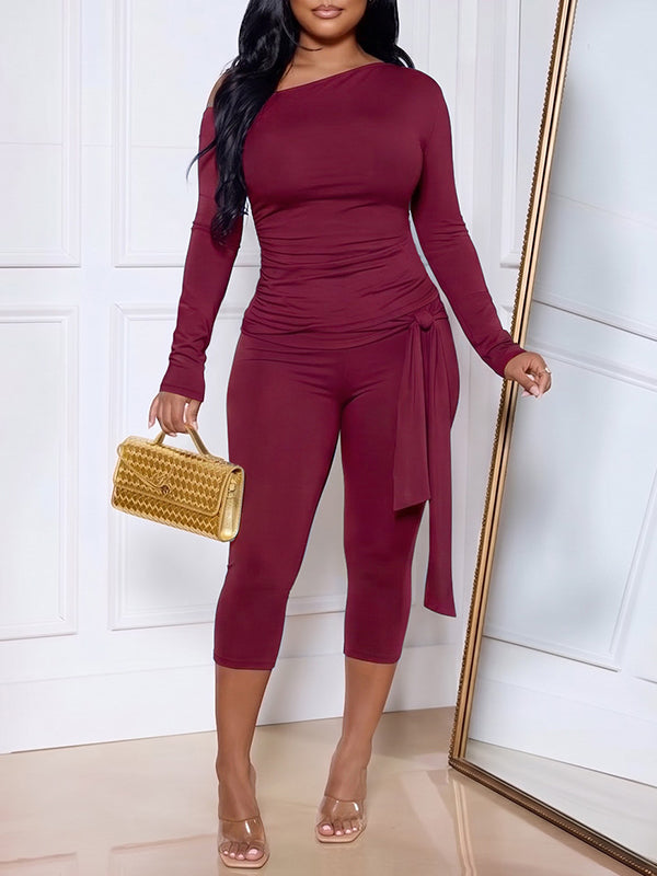 Boat-Neck Ruched Top & Tie Capri Pants Set