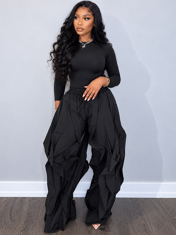 Solid Tee & Frilled Pants Set