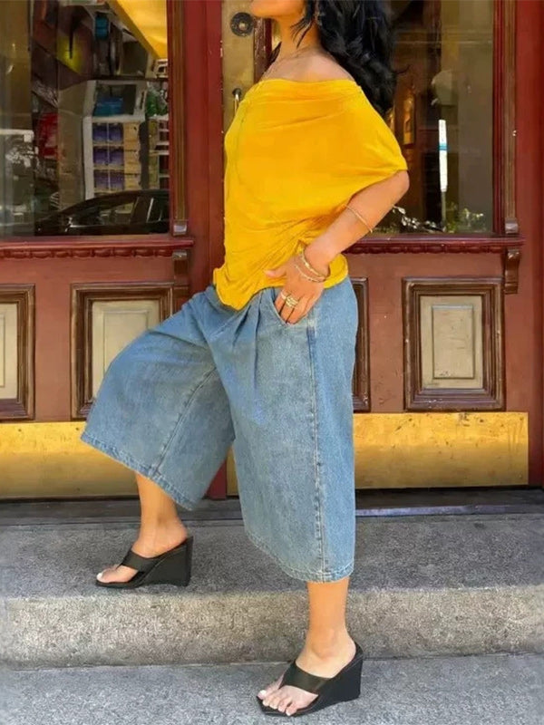 Wide-Leg Cropped Jeans