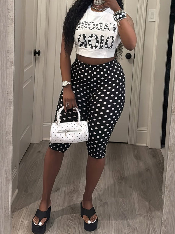Printed Tank Top & Dot Capri Pants Set