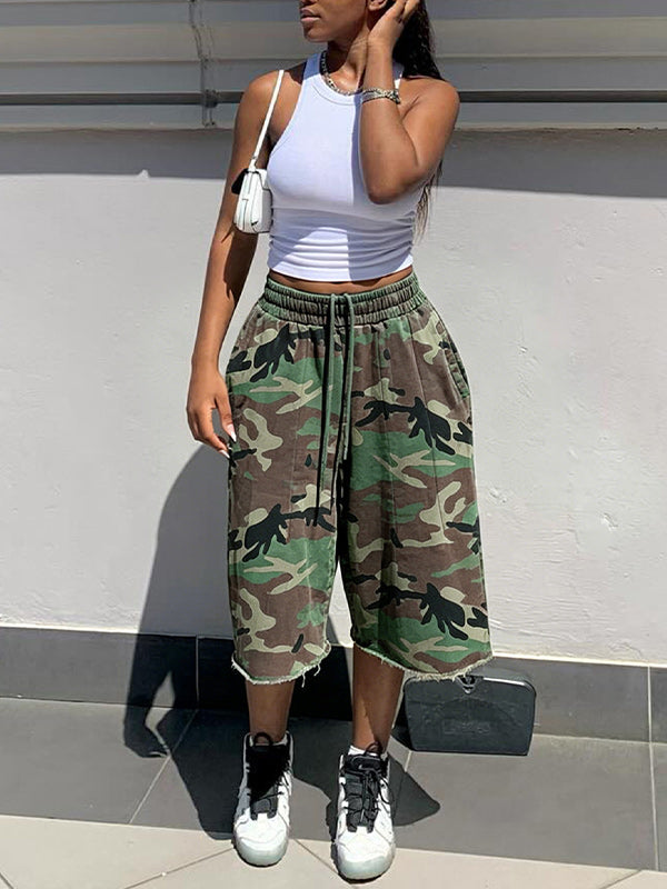 Camo Wide-Leg Capri Pants