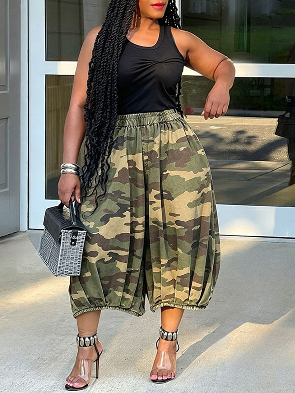 Camo Wide-Leg Capri Pants