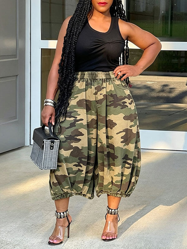 Camo Wide-Leg Capri Pants