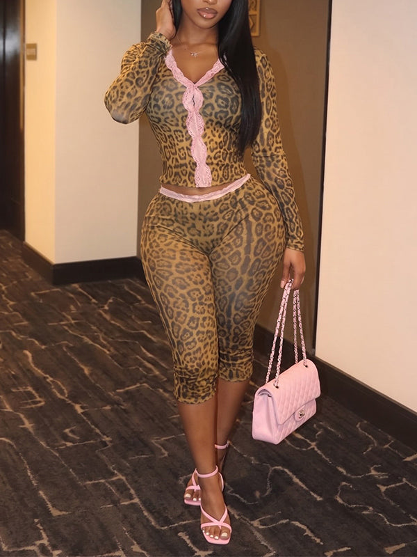 Lace-Combo Leopard Top & Capri Pants Set