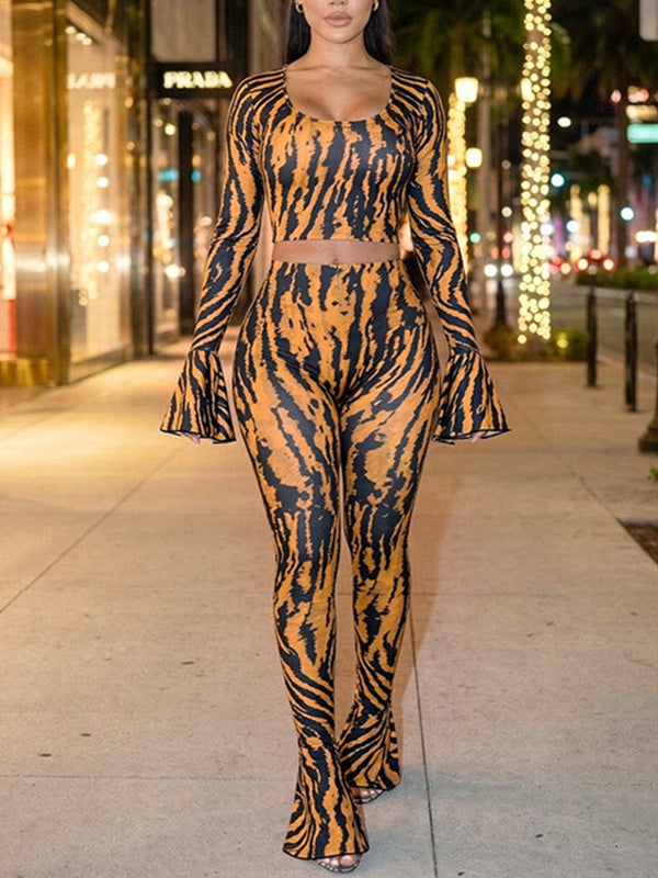 Printed Crop Top & Flared Pants Set