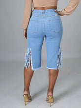 Load image into Gallery viewer, Ripped Fringe Capri Jeans